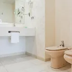 Bulevard מלון 3*