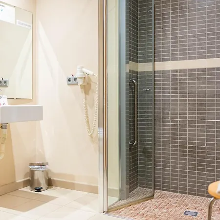 ホテル ブルバード 3*