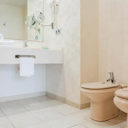 Bulevard Hotell 3*