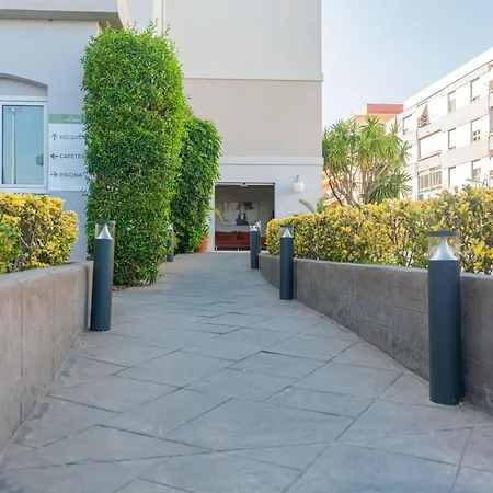 ブルバード ホテル 3*